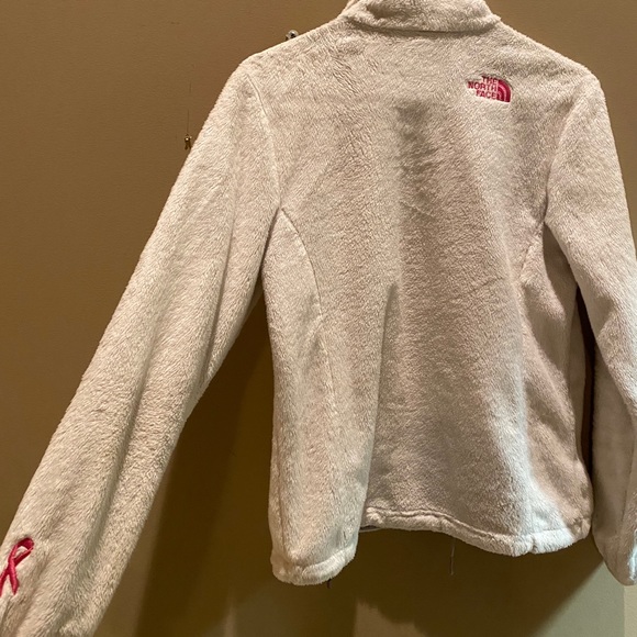 Women’s North Face fuzzy jacket - Picture 2 of 3